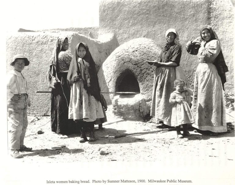 Isleta women baking bread. Photo by Sumner Matteson, 1900. Milwaukee Public Museum.